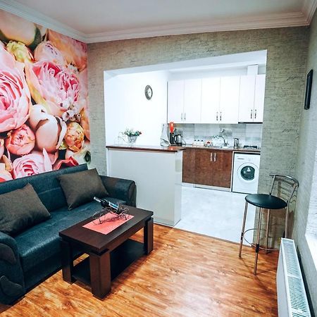 Second House Rustaveli Apartment Tbilisi Exterior photo