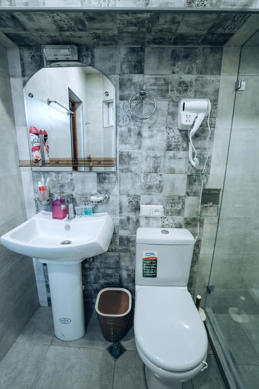 Second House Rustaveli Apartment Tbilisi Exterior photo